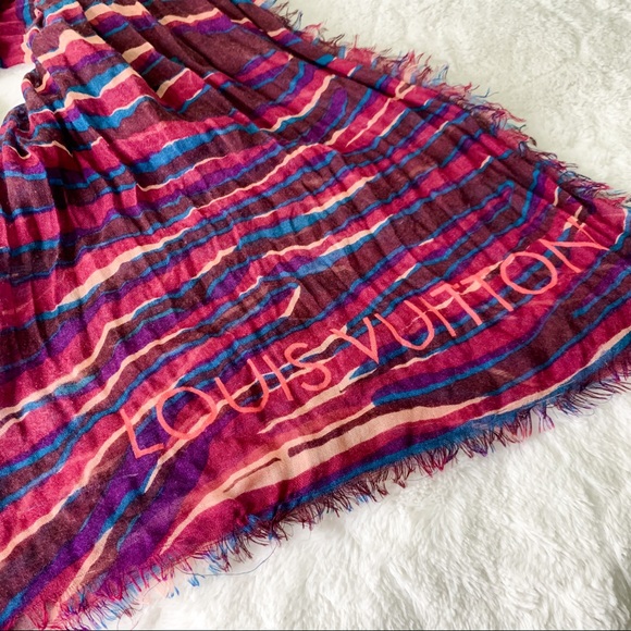 Louis Vuitton zebra etole - Picture 6 of 7